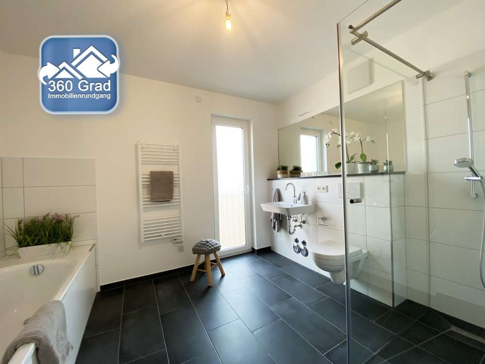 Titelbild Titelbild - Etagenwohnung in 44879 Bochum / Linden mit 118m² mieten