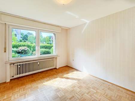 Schlafzimmer EG Schlafzimmer EG - Zweifamilienhaus in 44869 Bochum mit 180m² kaufen