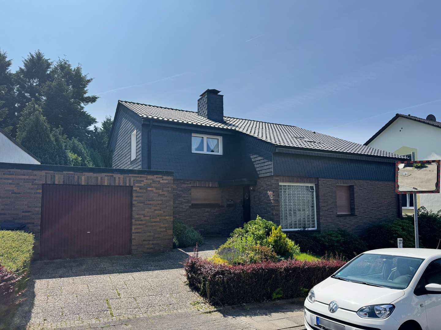 Aussenansicht Aussenansicht - Zweifamilienhaus in 44869 Bochum mit 180m² kaufen