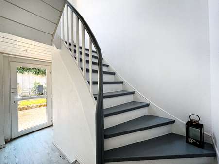 Treppenhaus - Mehrfamilienhaus in 44866 Bochum mit 288m² als Kapitalanlage kaufen