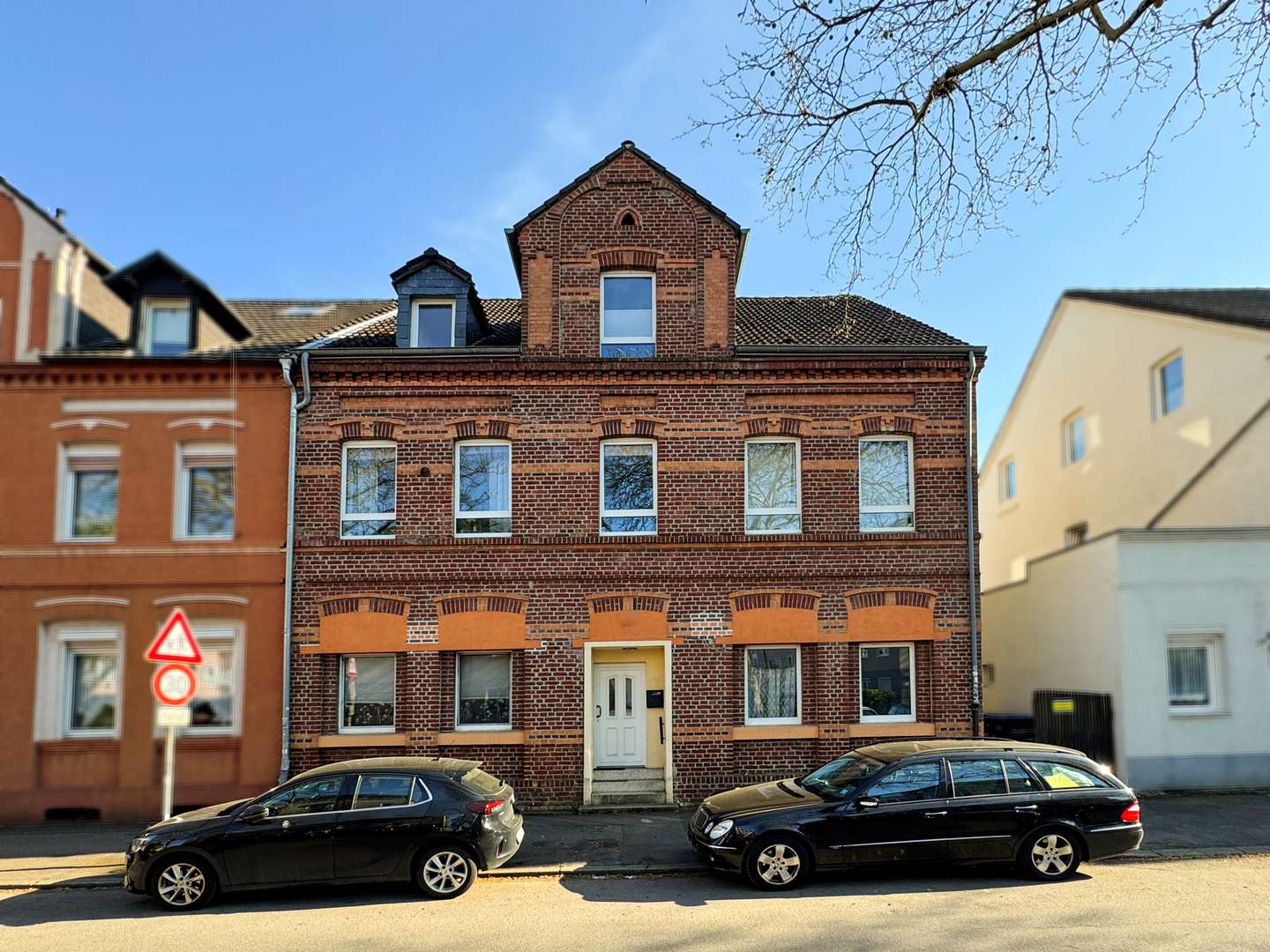 Vorderansicht - Mehrfamilienhaus in 44866 Bochum mit 288m² als Kapitalanlage kaufen