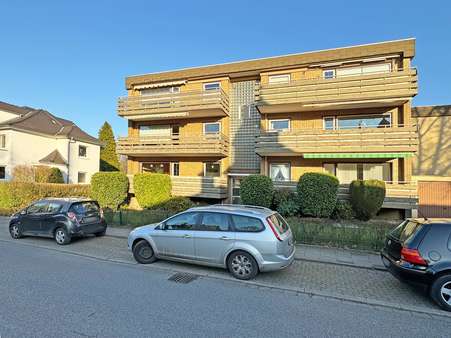 Außenansicht Außenansicht - Etagenwohnung in 44805 Bochum mit 76m² kaufen