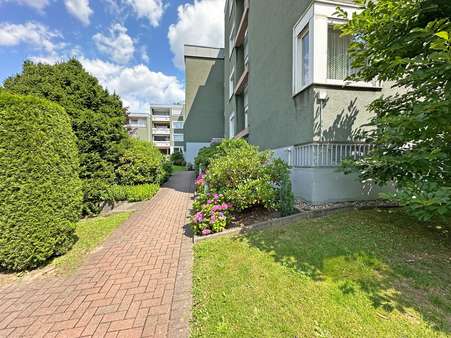Außenansicht Außenansicht - Erdgeschosswohnung in 44892 Bochum mit 83m² kaufen