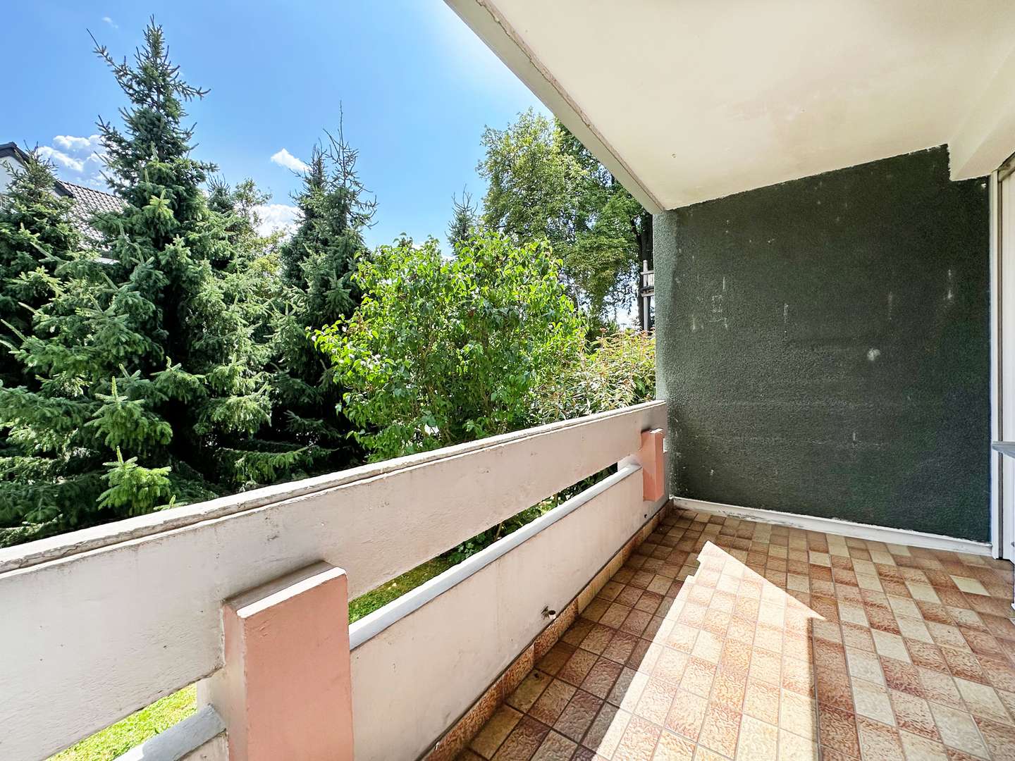 Loggia Loggia - Erdgeschosswohnung in 44892 Bochum mit 83m² kaufen