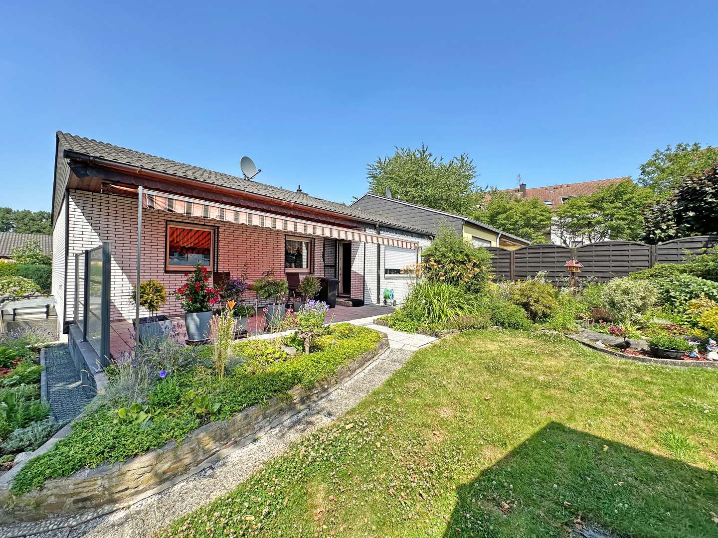 Rückansicht - Bungalow in 44894 Bochum mit 94m² kaufen