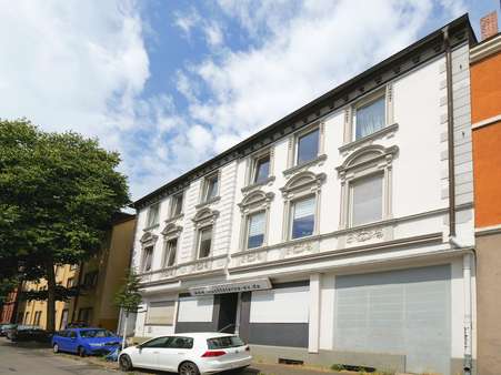 Straßenansicht Straßenansicht - Mehrfamilienhaus in 44892 Bochum mit 463m² als Kapitalanlage kaufen