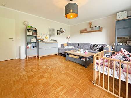 Wohnzimmer Wohnzimmer - Etagenwohnung in 44807 Bochum mit 82m² kaufen
