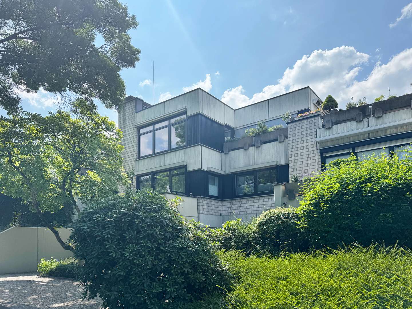 Außenansicht Außenansicht - Etagenwohnung in 44791 Bochum mit 102m² kaufen