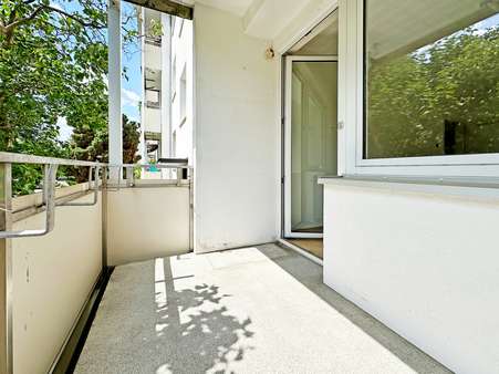 Loggia Loggia - Erdgeschosswohnung in 44892 Bochum mit 65m² kaufen