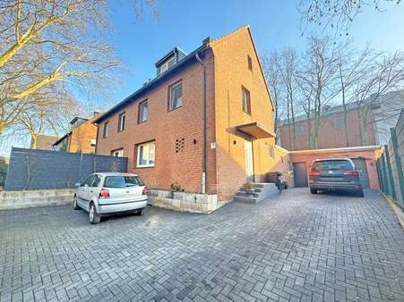 Ansicht Ansicht - Doppelhaushälfte in 44867 Bochum mit 122m² kaufen
