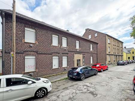 Seitenansicht beide Häuser Seitenansicht beide Häuser - Mehrfamilienhaus in 44879 Bochum mit 1083m² als Kapitalanlage kaufen