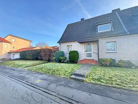 Ansicht Ansicht - Doppelhaushälfte in 44803 Bochum mit 90m² kaufen