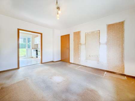 Wohnzimmer - Doppelhaushälfte in 44803 Bochum mit 90m² kaufen