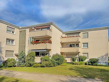 Außenansicht - Erdgeschosswohnung in 44869 Bochum mit 72m² kaufen