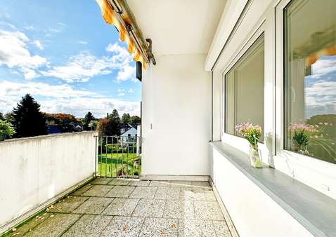 Teilweise überdachter Balkon mit Südost-Ausrichtung - Etagenwohnung in 44879 Bochum mit 53m² kaufen