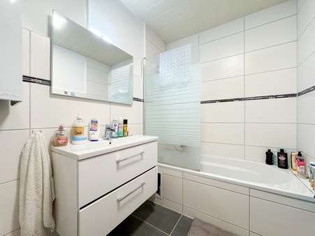 Badezimmer - Maisonette-Wohnung in 44793 Bochum mit 86m² kaufen
