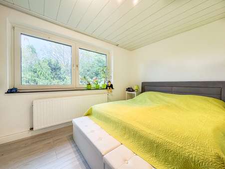 Schlafzimmer - Maisonette-Wohnung in 44793 Bochum mit 86m² kaufen