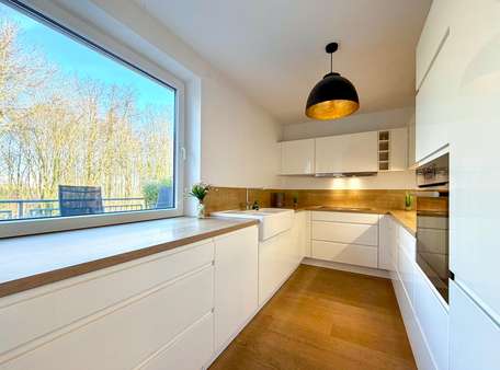 Moderne Küche mit hochwertigen Elektrogeräten (im Kaufpreis inbegriffen) - Etagenwohnung in 44867 Bochum mit 85m² kaufen