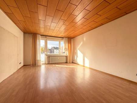 Wohnzimmer Wohnzimmer - Etagenwohnung in 44803 Bochum mit 71m² kaufen