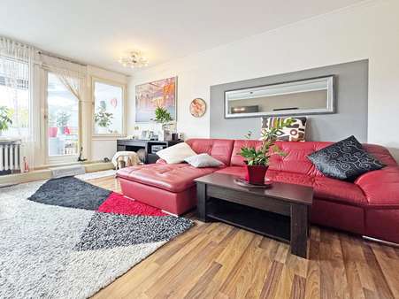 Wohnzimmer - Etagenwohnung in 44866 Bochum / Wattenscheid mit 90m² kaufen