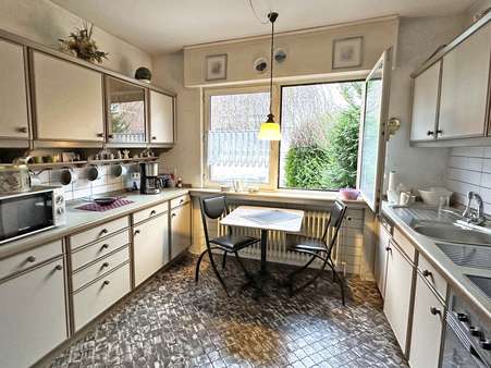 Küche, direkt am Esszimmer - Reihenhaus in 44805 Bochum mit 106m² kaufen