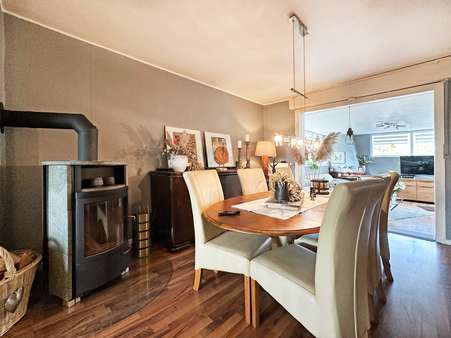 Esszimmer (Erdgeschosswohnung) Esszimmer (Erdgeschosswohnung) - Zweifamilienhaus in 44869 Bochum mit 195m² kaufen