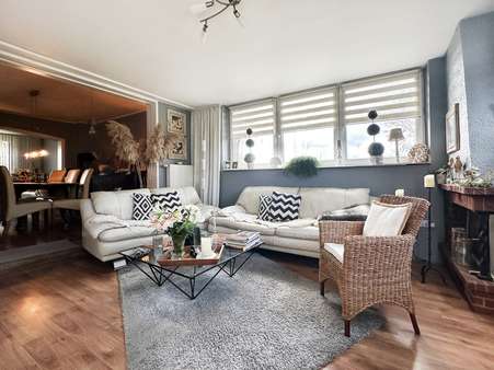 Kaminzimmer (Erdgeschosswohnung) Kaminzimmer (Erdgeschosswohnung) - Zweifamilienhaus in 44869 Bochum mit 195m² kaufen