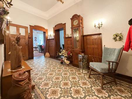 Diele Erdgeschoss - Haus in 44795 Bochum mit 402m² als Kapitalanlage kaufen