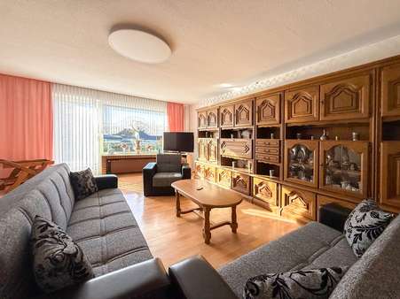 Wohnzimmer - Doppelhaushälfte in 44793 Bochum mit 111m² kaufen