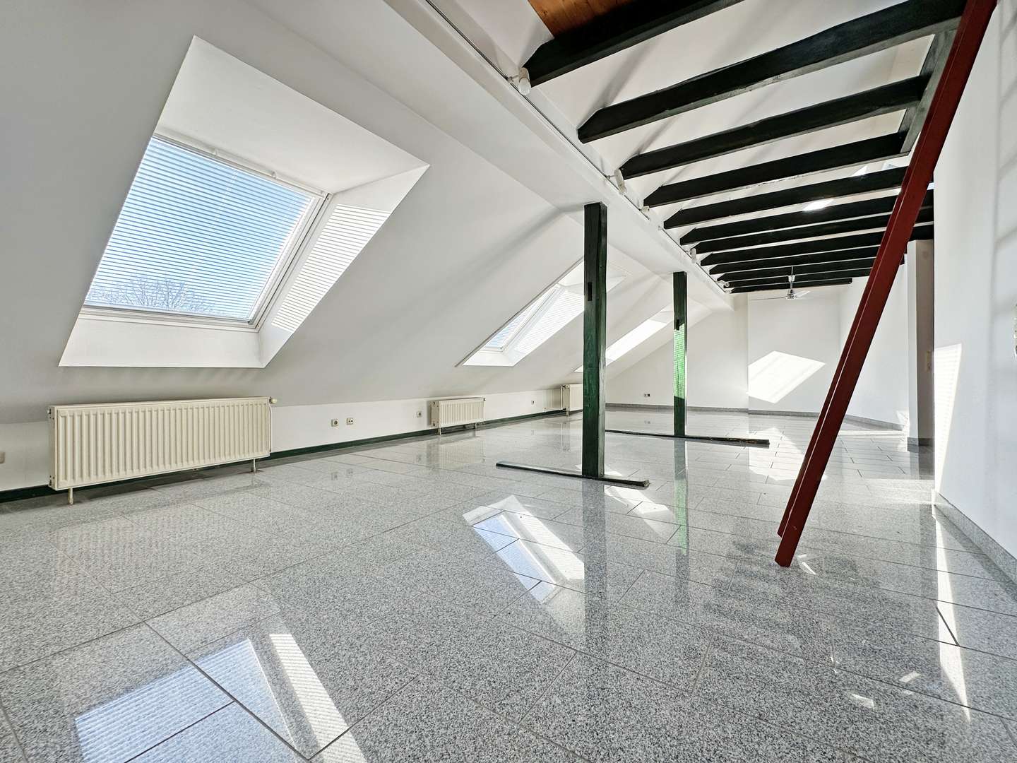 Wohnbereich - Maisonette-Wohnung in 44809 Bochum mit 117m² kaufen