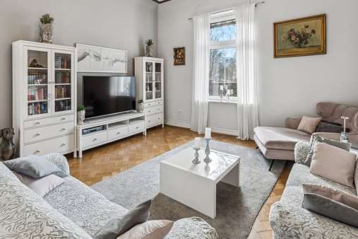 Wohnzimmer Wohnzimmer - Mehrfamilienhaus in 44867 Bochum / Westenfeld mit 404m² als Kapitalanlage kaufen