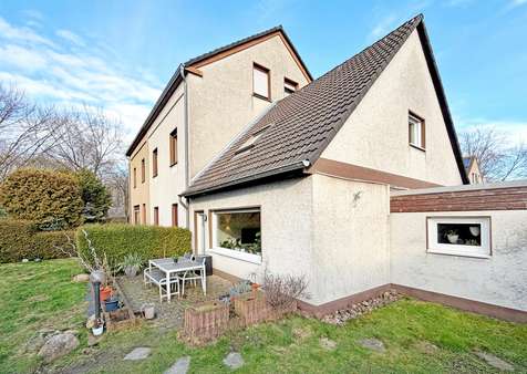 Seitenansicht - Zweifamilienhaus in 44791 Bochum mit 227m² kaufen
