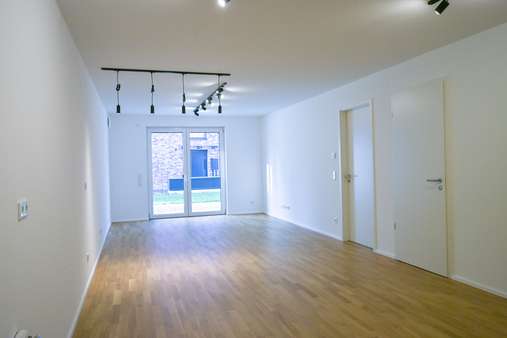 Wohnzimmer - Erdgeschosswohnung in 44789 Bochum mit 84m² kaufen