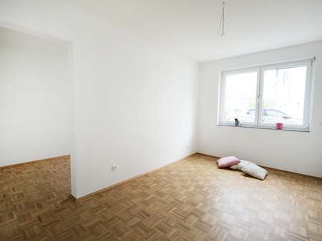 Schlafzimmer mit Ankleide  - Erdgeschosswohnung in 44795 Bochum / Weitmar mit 112m² günstig mieten