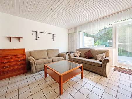 Wohnzimmer - Doppelhaushälfte in 44793 Bochum mit 80m² günstig kaufen