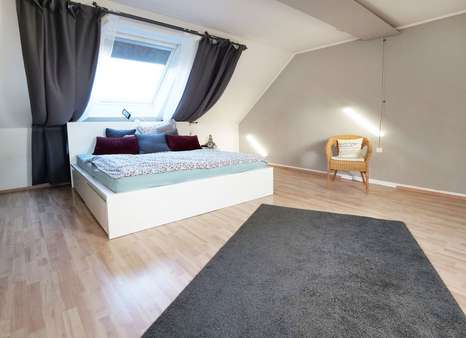 Schlafzimmer  - Etagenwohnung in 44791 Bochum / Kornharpen mit 95m² günstig mieten