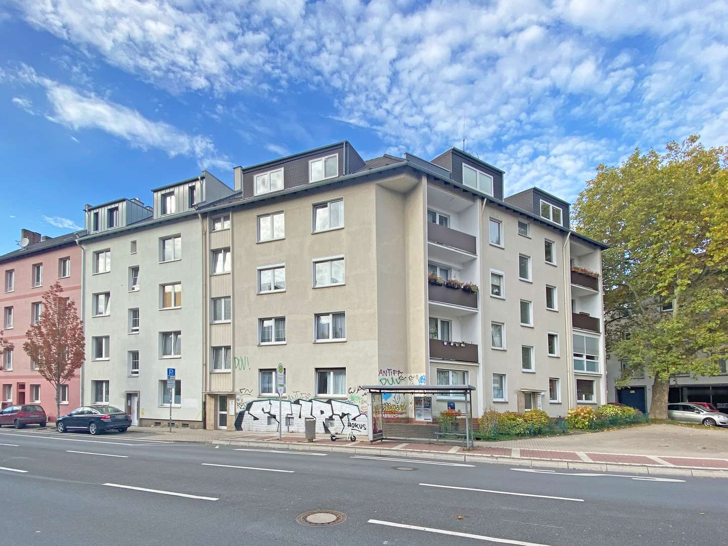 Außenansicht - Etagenwohnung in 44789 Bochum / Ehrenfeld mit 67m² als Kapitalanlage günstig kaufen