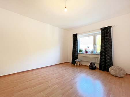 Schlafzimmer - Etagenwohnung in 44807 Bochum mit 57m² günstig kaufen