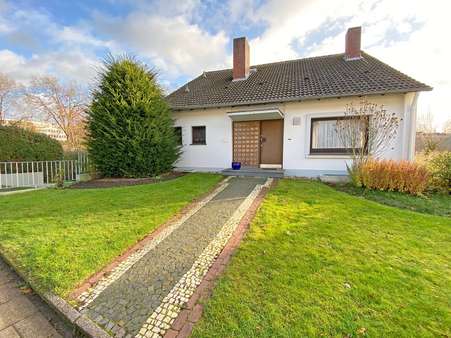 Vorderansicht - Einfamilienhaus in 44892 Bochum / Langendreer mit 118m² günstig kaufen