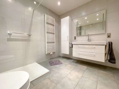 Badezimmer - Reihenmittelhaus in 44625 Herne mit 110m² günstig kaufen