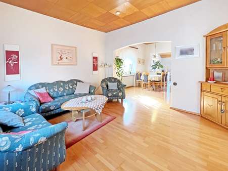 Wohnzimmer  - Doppelhaushälfte in 44809 Bochum mit 116m² günstig kaufen