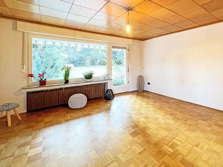 Wohnzimmer - Etagenwohnung in 44795 Bochum / Weitmar mit 88m² günstig kaufen