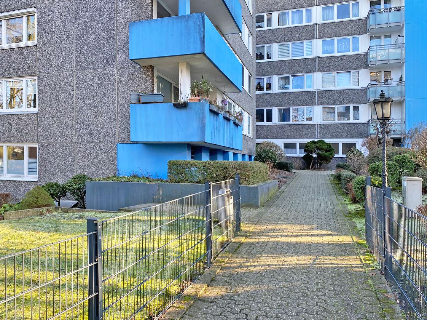 Gepflegter Hauseingang - Etagenwohnung in 44801 Bochum mit 60m² als Kapitalanlage kaufen