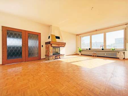 Wohnzimmer - Erdgeschosswohnung in 44795 Bochum mit 125m² kaufen