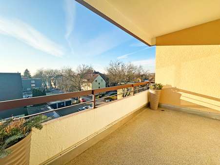 Balkon  - Dachgeschosswohnung in 44892 Bochum mit 66m² kaufen