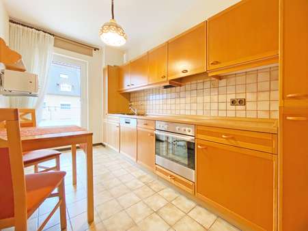 Küche mit Ausgang zum Balkon - Etagenwohnung in 44625 Herne mit 84m² kaufen