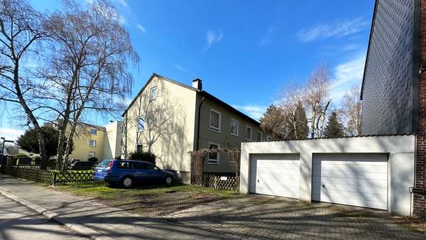 Garagen und Stellplätze - Mehrfamilienhaus in 44894 Bochum mit 615m² als Kapitalanlage kaufen