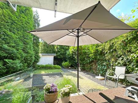 Terrasse und Garten - Zweifamilienhaus in 44799 Bochum mit 203m² kaufen