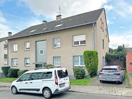 Außenansicht - Dachgeschosswohnung in 44793 Bochum mit 68m² kaufen