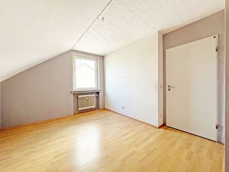 Kinderzimmer - Dachgeschosswohnung in 44793 Bochum mit 68m² kaufen